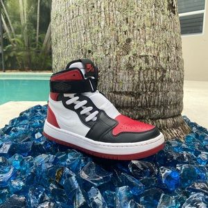 Air Jordan 1 Nova XX 'Bred Toe'